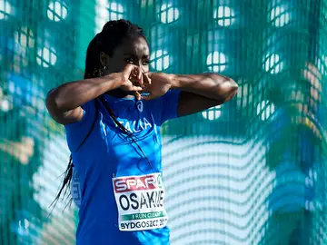 Osakue en una competición de atletismo Osakue en una competición de atletismo