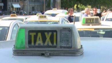 Las licencias de taxi cuestan el doble que las de VTC