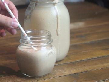Milkshake de Nutella y crema de cacahuete. Milkshake de Nutella y crema de cacahuete.