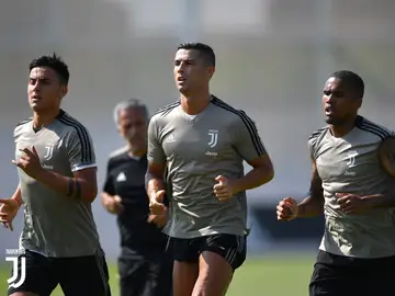 Cristiano entrenando con la Juventus Cristiano entrenando con la Juventus