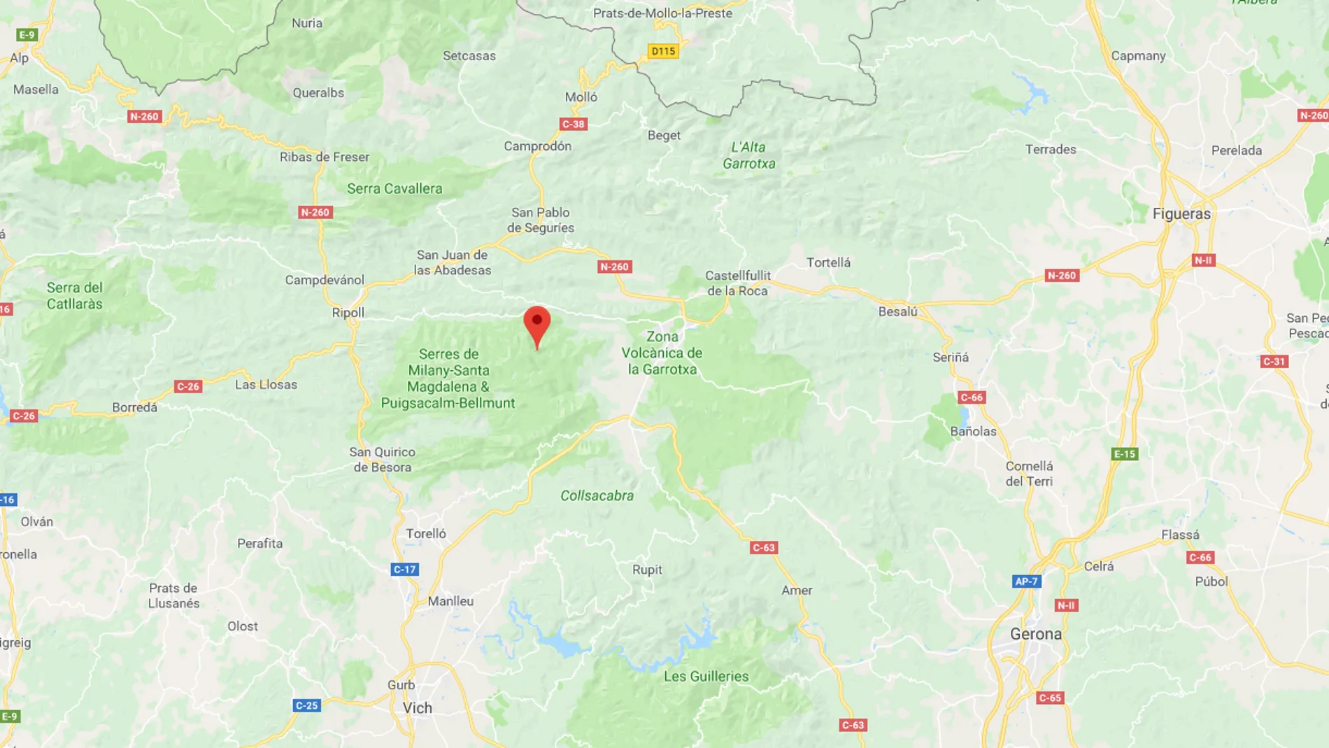 Buscan a cuatro menores perdidos en Riudaura cuando hacían montañismo Buscan a cuatro menores perdidos en Riudaura cuando hacían montañismo