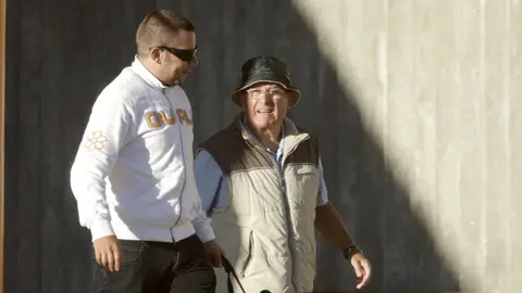 Manuel Charlín a su salida de en prisión en 2010. Manuel Charlín a su salida de en prisión en 2010.