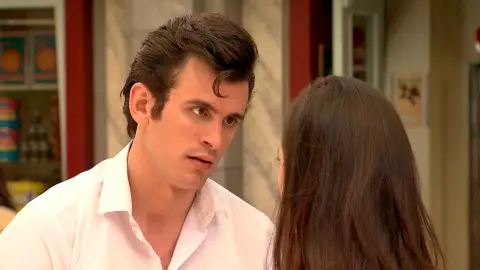 Arturo se disculpa con Llanos que no cree en sus palabras Arturo se disculpa con Llanos que no cree en sus palabras