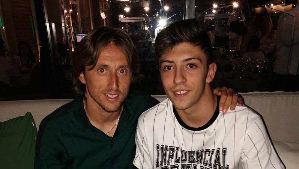 Modric con César Gelabert