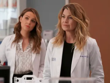Ellen Pompeo es Meredith Grey en 'Anatomía de Grey' Ellen Pompeo es Meredith Grey en 'Anatomía de Grey'