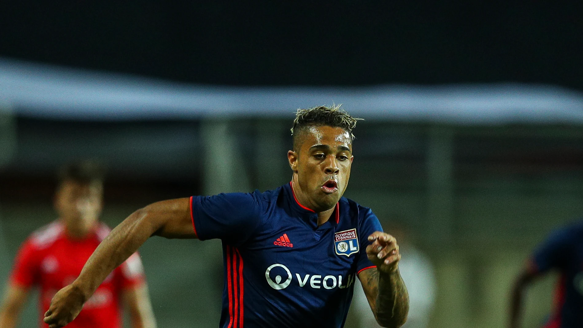 Mariano Díaz en un partido con el Lyon Mariano Díaz en un partido con el Lyon