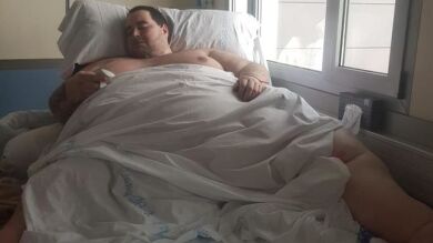  El joven de 350 kilos continuará ingresado en Hospital Manises (Valencia) al menos hasta lunes