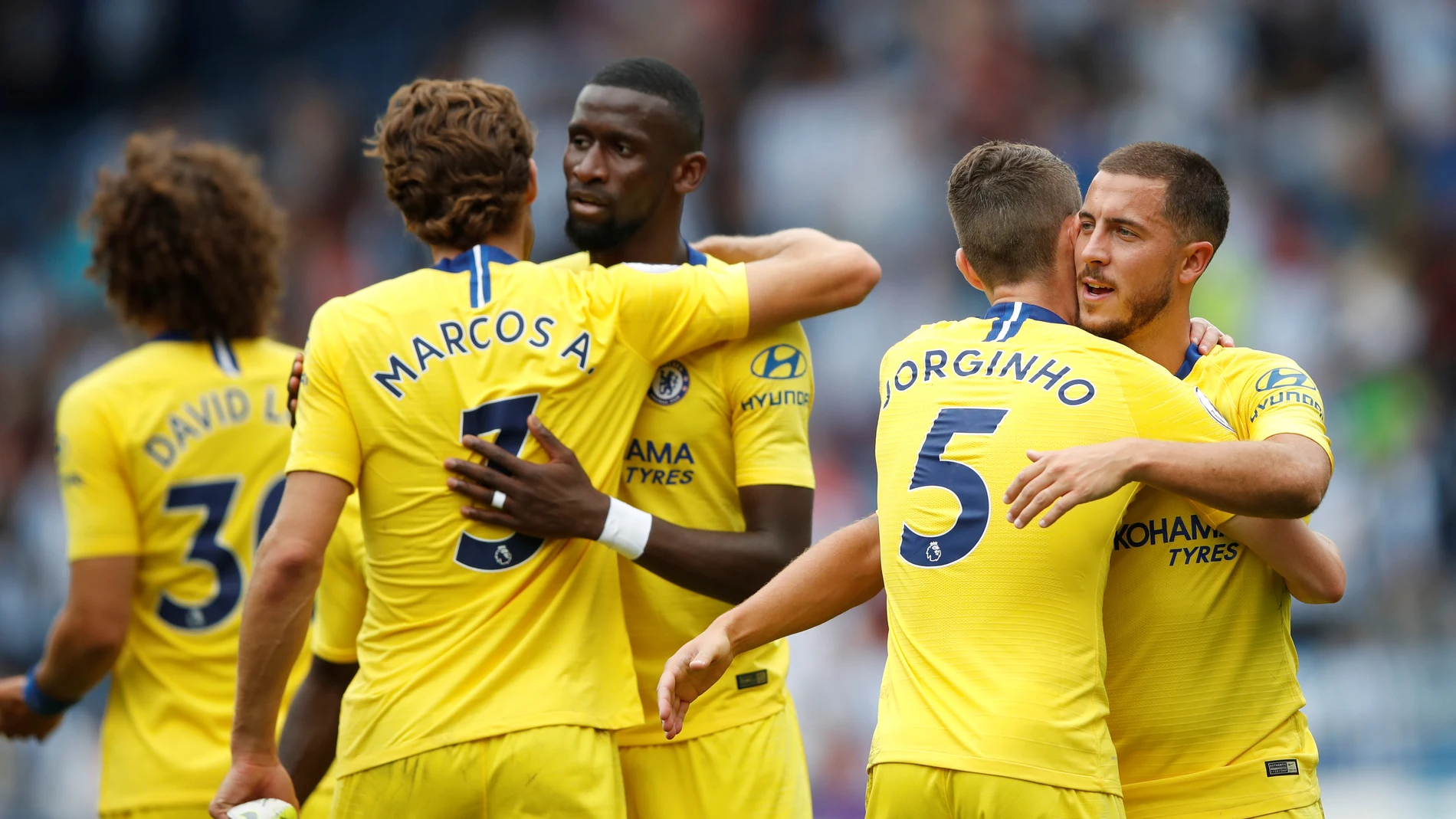 Jugadores del Chelsea celebran un gol Jugadores del Chelsea celebran un gol