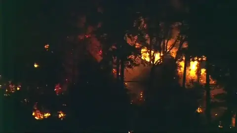 Un avión sin pasajeros se estrella al despegar sin autorización en Estados Unidos Un avión sin pasajeros se estrella al despegar sin autorización en Estados Unidos