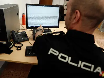 El jefe de sección de Redes de la Unidad Central de Ciberdelincuencia de la Policía Nacional, Roberto Fernández El jefe de sección de Redes de la Unidad Central de Ciberdelincuencia de la Policía Nacional, Roberto Fernández