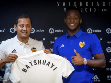 Presentación de Batshuayi Presentación de Batshuayi