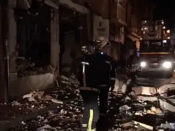 Una explosión en un restaurante de comida china en Pozuelo obliga a desalojar dos bloques de edificios Una explosión en un restaurante de comida china en Pozuelo obliga a desalojar dos bloques de edificios