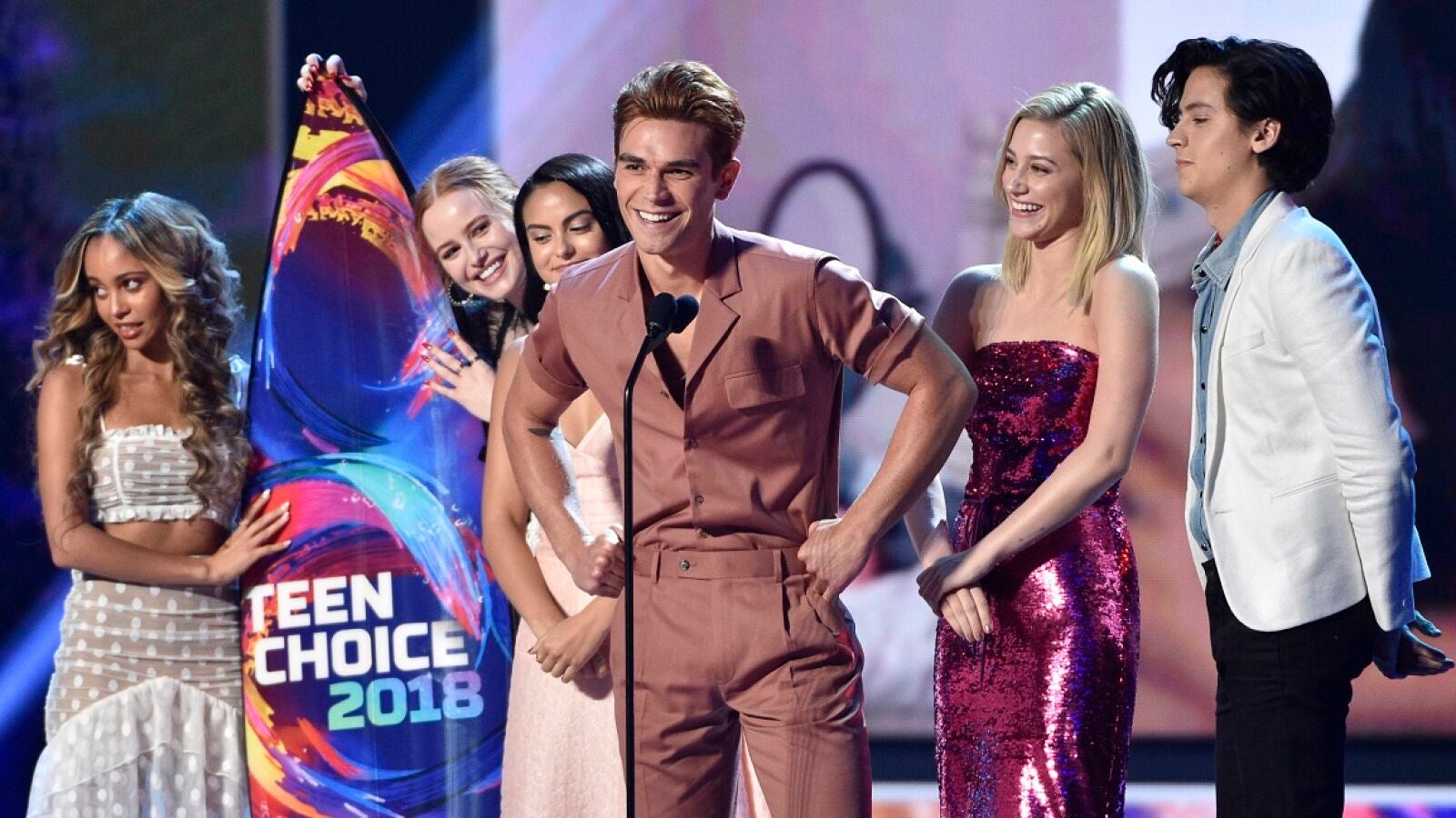 'Riverdale' arrasa en los Teen Choice Awards 2018: Consulta la lista de ganadores de cine y series