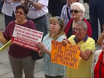 Los pensionistas de Bizkaia cumplen 7 meses sin descansar Los pensionistas de Bizkaia cumplen 7 meses sin descansar