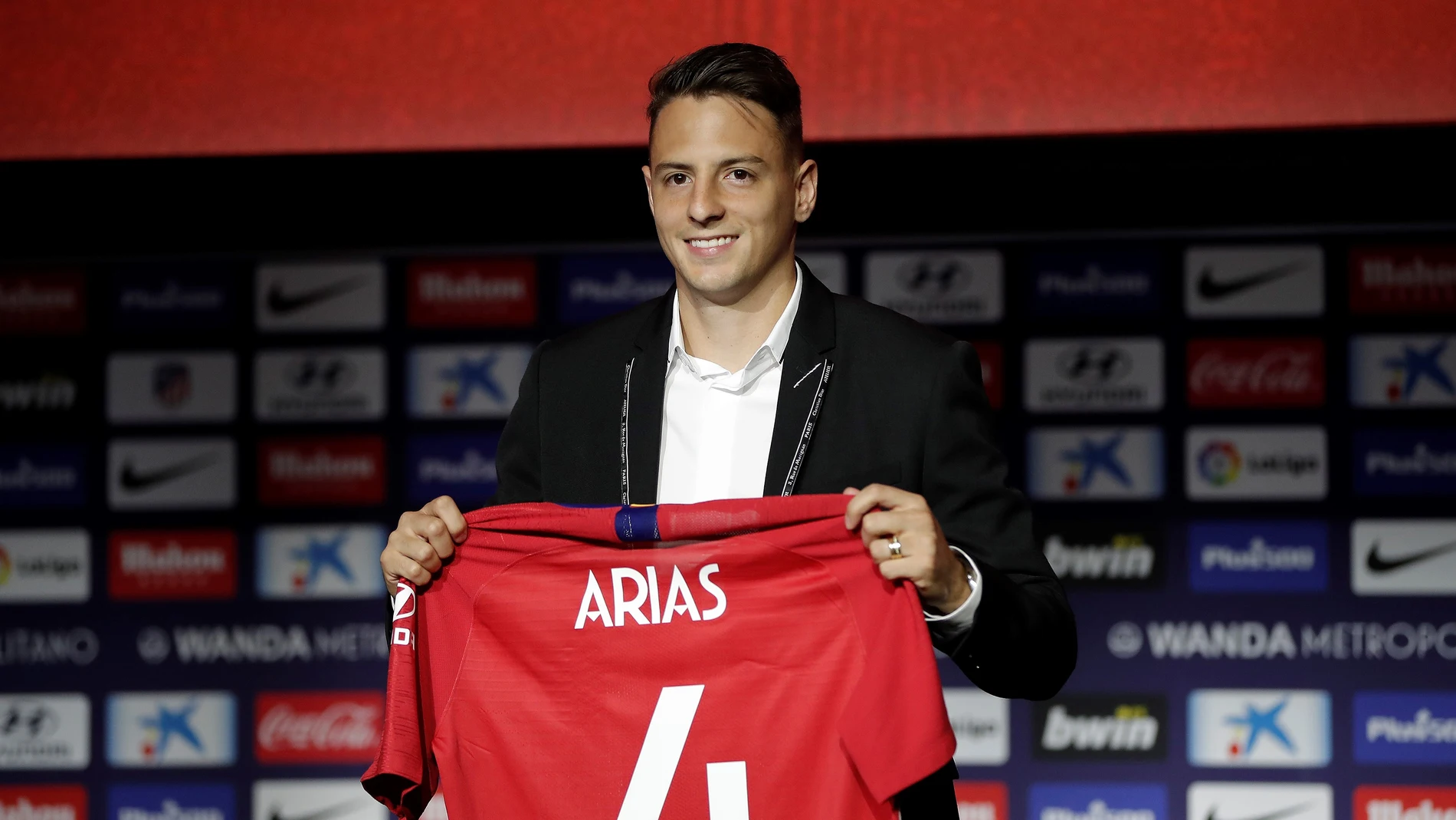 Presentación de Santiago Arias con el Atlético Presentación de Santiago Arias con el Atlético