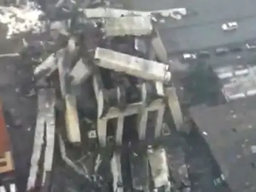 Antena 3 Noticias 1 (14-08-18) Al menos 22 muertos por el desplome de un viaducto en una autopista en Génova Antena 3 Noticias 1 (14-08-18) Al menos 22 muertos por el desplome de un viaducto en una autopista en Génova