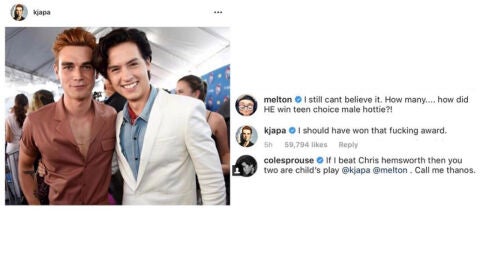 KJ Apa y Cole Sprouse 'Riverdale'