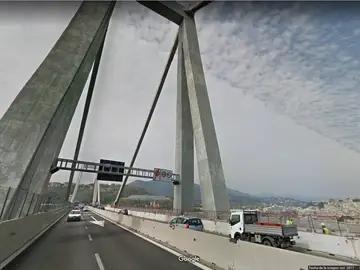 Así se veía en Google Maps el puente que se derrumbó en Génova Así se veía en Google Maps el puente que se derrumbó en Génova