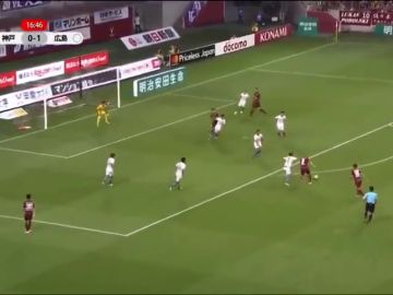 Segundo tanto de Iniesta en Japón: reedita su golazo de Stamford Bridge Segundo tanto de Iniesta en Japón: reedita su golazo de Stamford Bridge