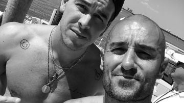 Mario Casas y Alain Hernández