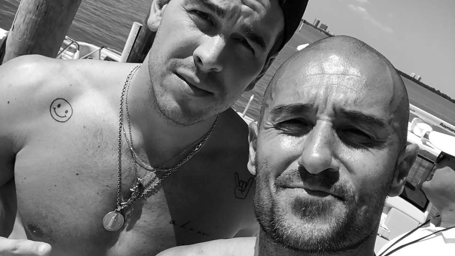 Mario Casas y Alain Hernández