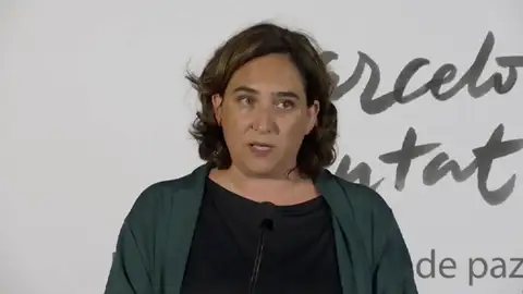 Colau, en el primer aniversario de los atentados del 17-A en Barcelona: "Querían hacernos daño, y lo lograron, pero no lograron contagiarnos su odio" Colau, en el primer aniversario de los atentados del 17-A en Barcelona: "Querían hacernos daño, y lo lograron, pero no lograron contagiarnos su odio"