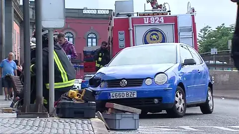 Atropellan a dos mujeres en Las Palmas y el conductor se da a la fuga Atropellan a dos mujeres en Las Palmas y el conductor se da a la fuga