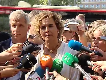 Montserrat: "Desde el PP no vamos a tolerar ninguna ofensa hacia el rey, hacia las víctimas y hacia las fuerzas de seguridad" Montserrat: "Desde el PP no vamos a tolerar ninguna ofensa hacia el rey, hacia las víctimas y hacia las fuerzas de seguridad"