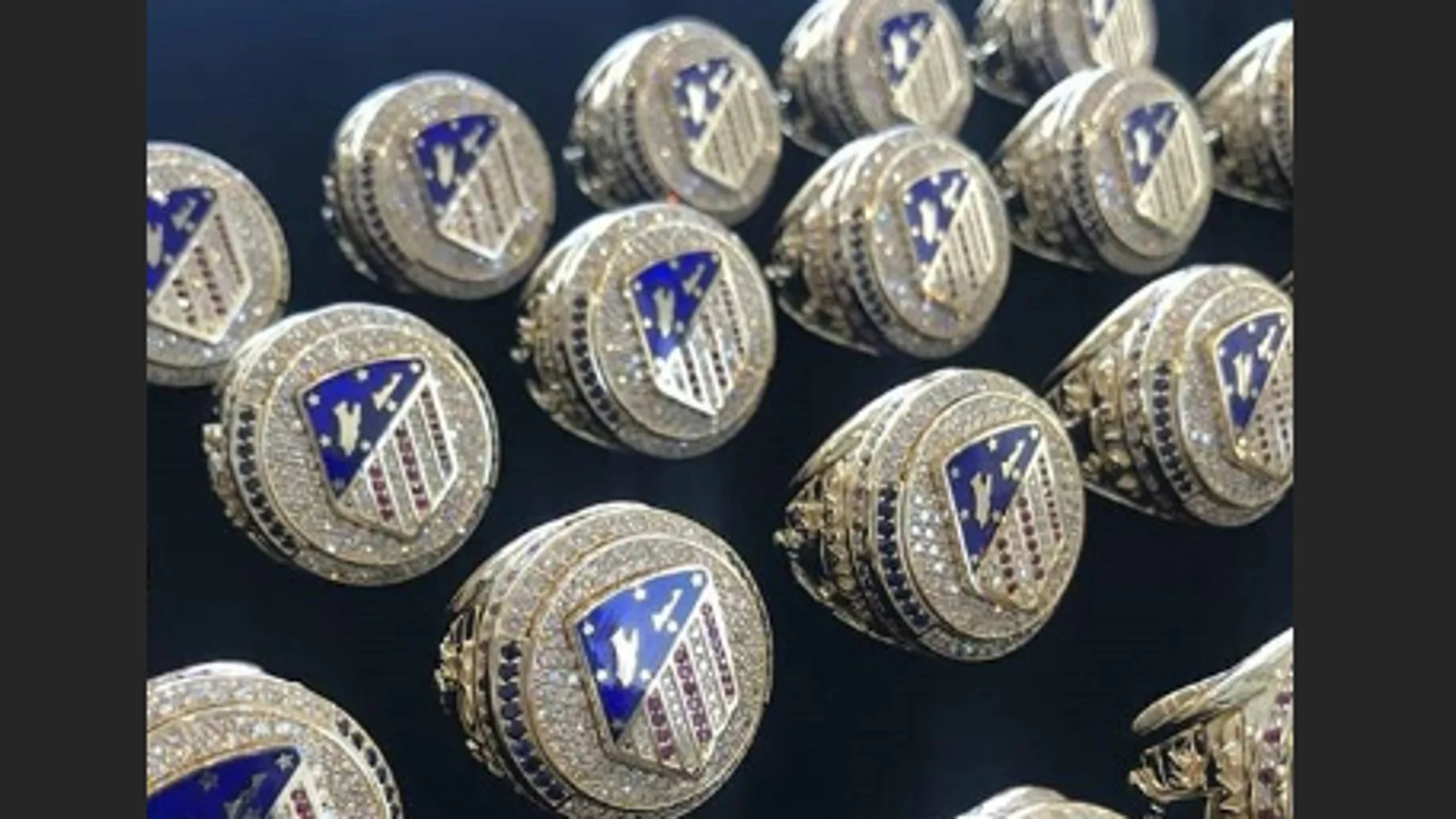 Griezmann regala estos anillos a sus compañeros al estilo de la NBA Griezmann regala estos anillos a sus compañeros al estilo de la NBA