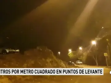 Gandía y Denia izan la bandera roja y prohíben el baño en sus playas por las tormentas Gandía y Denia izan la bandera roja y prohíben el baño en sus playas por las tormentas