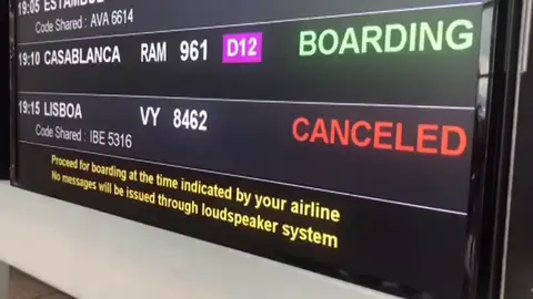 Las fuertes lluvias causan retrasos en el aeropuerto de Barcelona-El Prat Las fuertes lluvias causan retrasos en el aeropuerto de Barcelona-El Prat