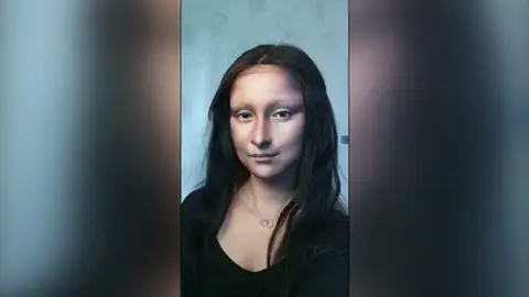 Una blogger china se transforma en una obra de arte con su maquillaje Una blogger china se transforma en una obra de arte con su maquillaje