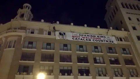 Pancarta contra el Rey en Barcelona Pancarta contra el Rey en Barcelona