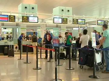 Un juez obliga a una aerolínea a indemnizar a un pasajero por daños morales Un juez obliga a una aerolínea a indemnizar a un pasajero por daños morales