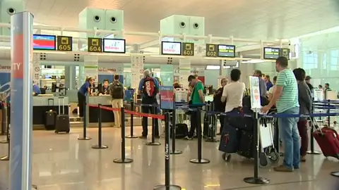 Un juez obliga a una aerolínea a indemnizar a un pasajero por daños morales Un juez obliga a una aerolínea a indemnizar a un pasajero por daños morales