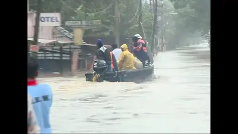 Lluvias monzónicas en el sur de la India causan 324 muertes Lluvias monzónicas en el sur de la India causan 324 muertes