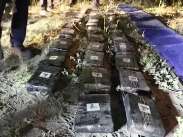 Encuentran un autobús en Ecuador que llevaba en su interior media tonelada de marihuana Encuentran un autobús en Ecuador que llevaba en su interior media tonelada de marihuana