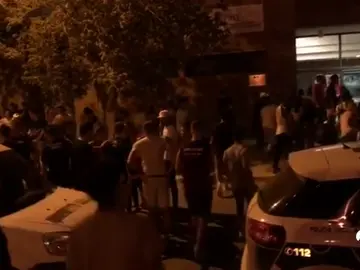 Medio centenar de personas se dan patadas y puñetazos en una discoteca móvil Medio centenar de personas se dan patadas y puñetazos en una discoteca móvil