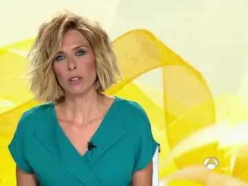 María José Sáez presentando Antena 3 Noticias 1 María José Sáez presentando Antena 3 Noticias 1