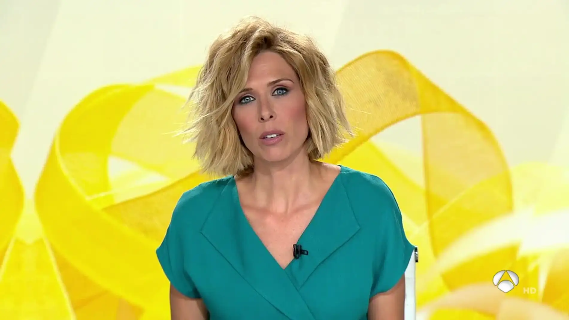 María José Sáez presentando Antena 3 Noticias 1
