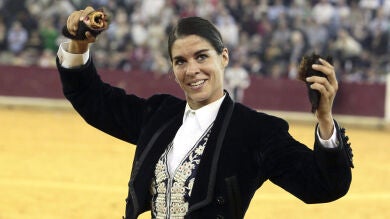 Los rejoneadores Rui Fernandes y Lea Vicens salen a hombros en San Sebastián de los Reyes