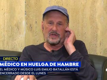 El médico gallego en huelga de hambre: "Feijóo tiene la culpa de la muerte de pacientes por falta de atención médica en Galicia" 