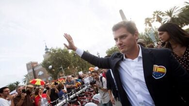 Albert Rivera anuncia que pedirá amparo al Defensor del Pueblo para los catalanes 