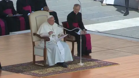 El Papa dice que el divorcio "es una moda" El Papa dice que el divorcio "es una moda"
