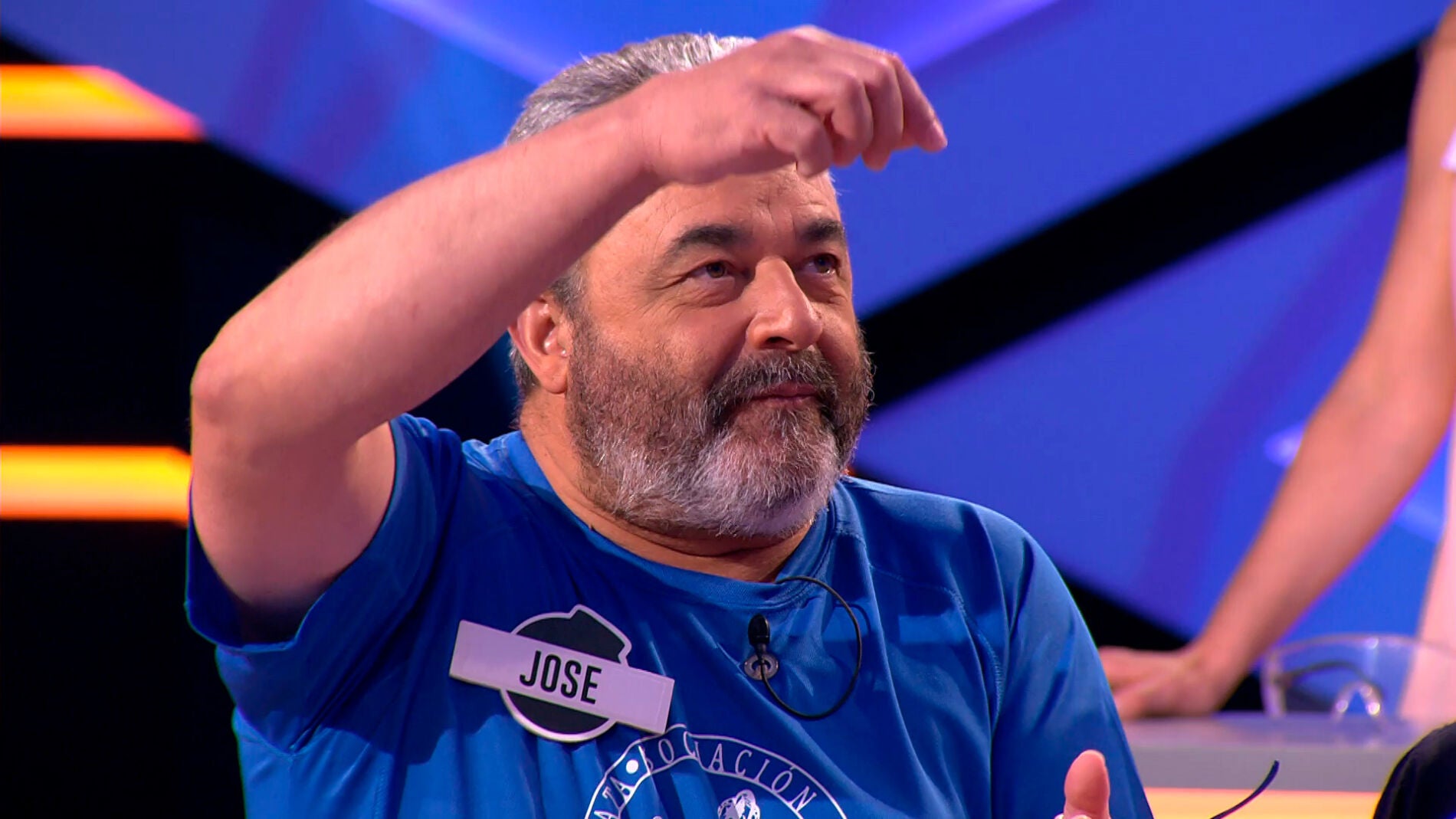 Jose asombra a Juanra Bonet con su truco para hacer huevos a la trufa