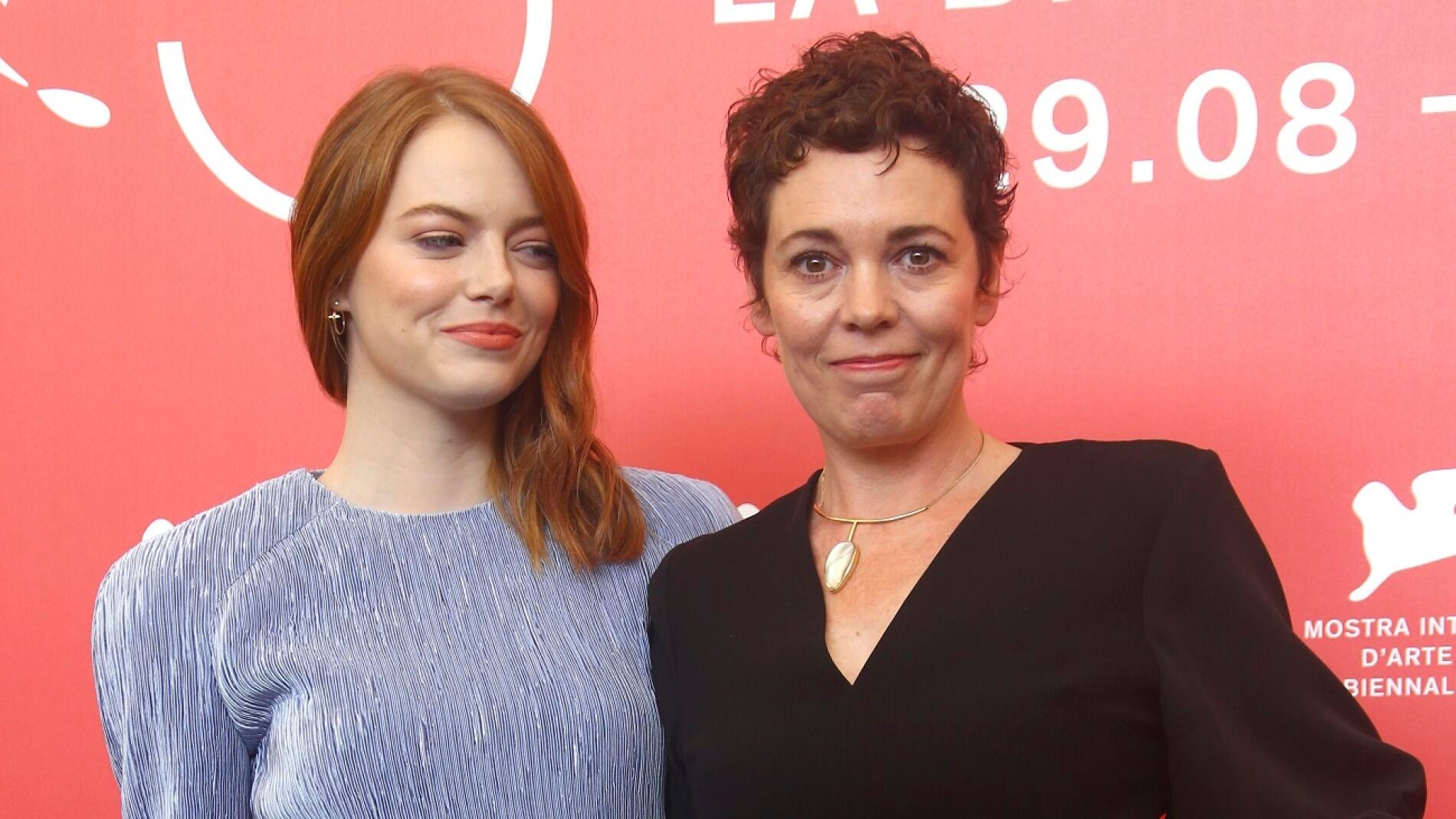 Emma Stone y Olivia Colman en Venecia