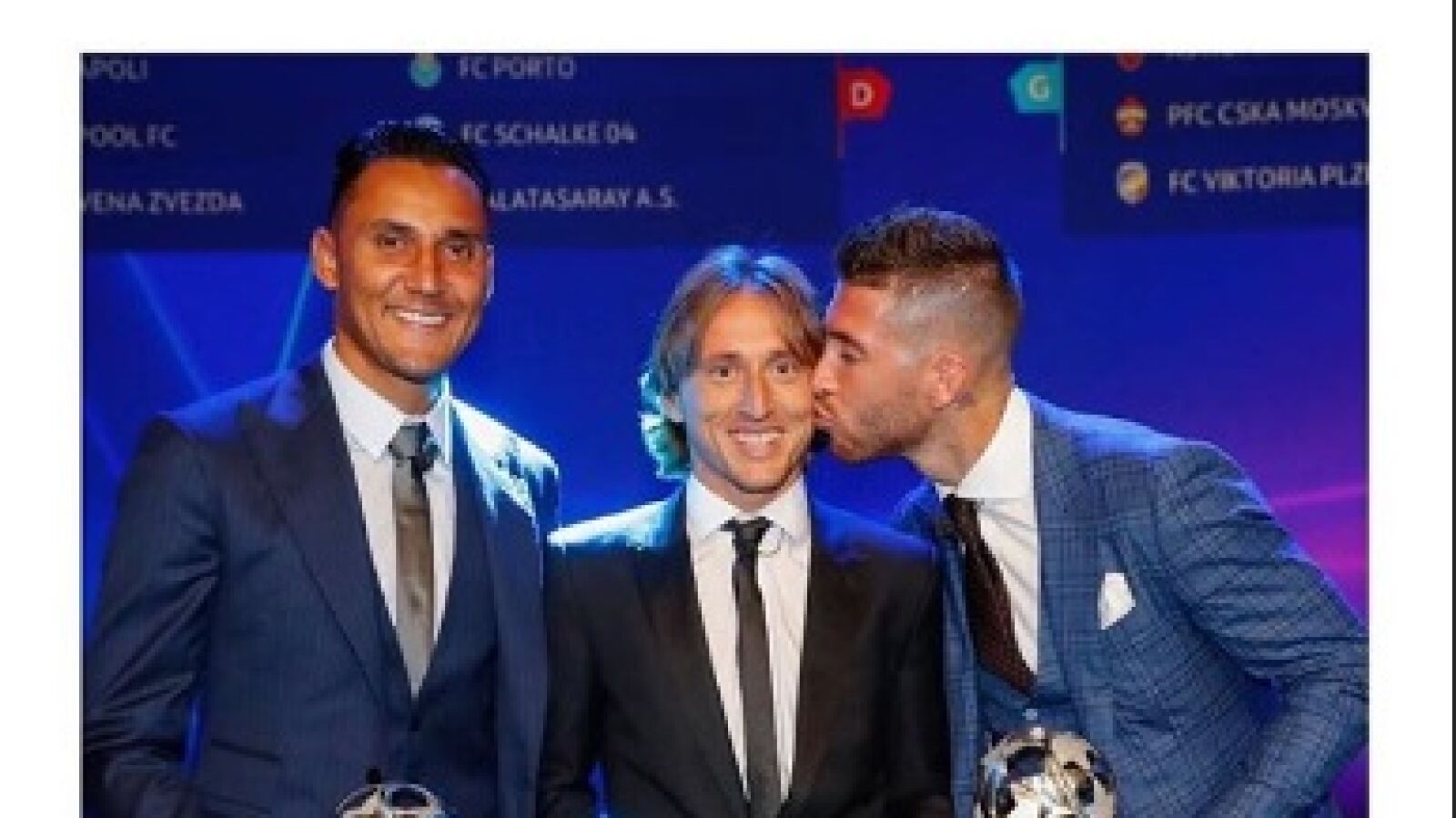 Sergio Ramos felicita a Modric: 