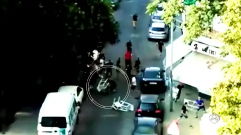 Paliza al ultra checo Paliza al ultra checo