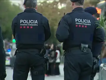 Mossos d'Esquadra en una imagen de archivo Mossos d'Esquadra en una imagen de archivo