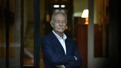 Así comienza 'El rey recibe', la nueva novela de Eduardo Mendoza